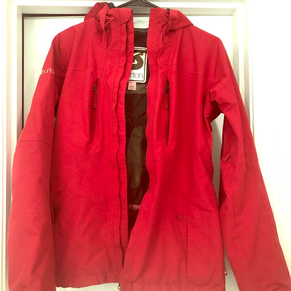 Women’s red burton skiing/snowboarding coat